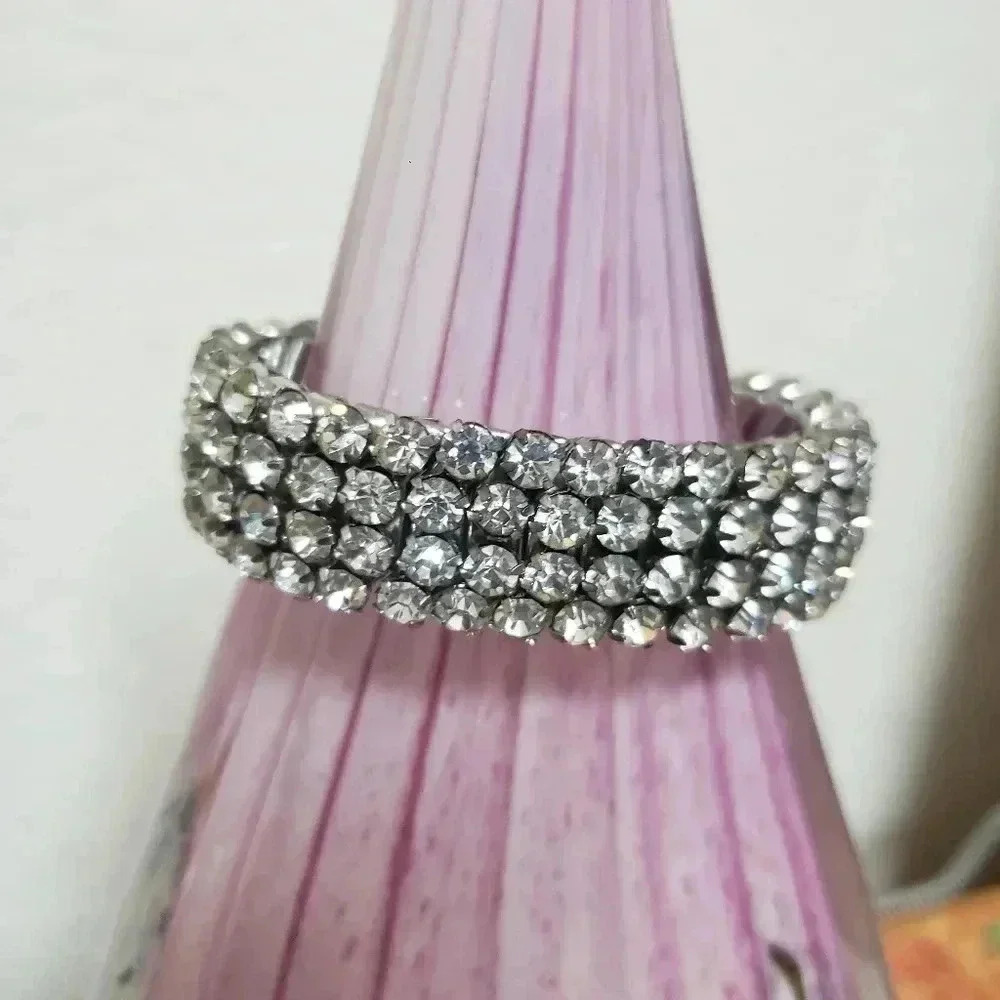 Vintage Expandable Watchband Rhinestone Bracelet